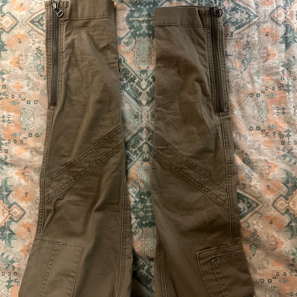 Polo Ralph Lauren Olive Green Cargo Pant, Size 10 - Picture 9 of 14